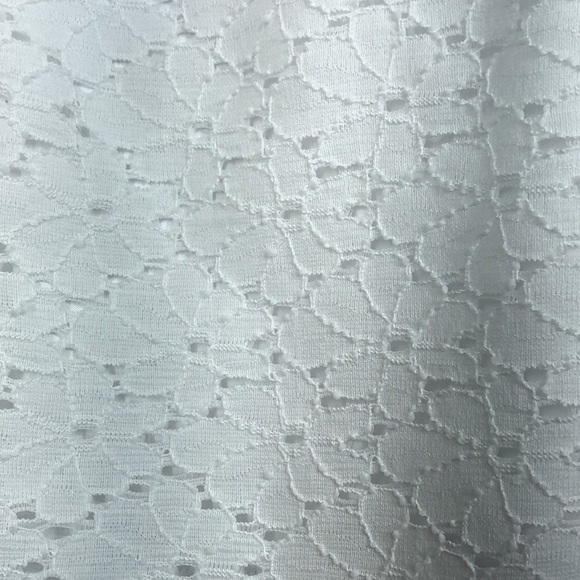 Express short sleeve in lace - Picture 5 of 7